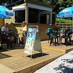 Zecamping 3 Etoiles Chiens Acceptes Animations Piscine Chauffee 3* Grand-Laviers