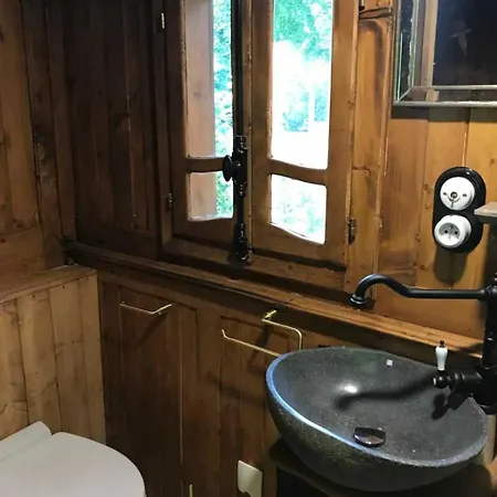 3 Etoiles - Piscine - Ccbaeei 캠프장 *