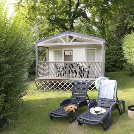 3 Etoiles - Piscine - Ccbaeei 캠프장