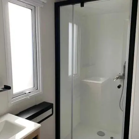 3 Etoiles - Piscine - Ccbaeei