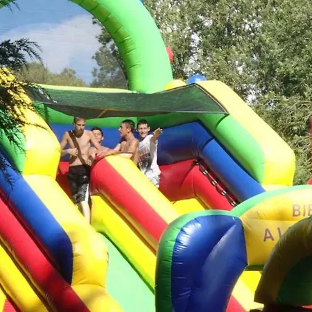 3 Etoiles - Piscine - Ccbaeei Campsite *
