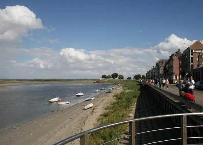 Zecamping 3 Etoiles Chiens Acceptes Animations Piscine Chauffee