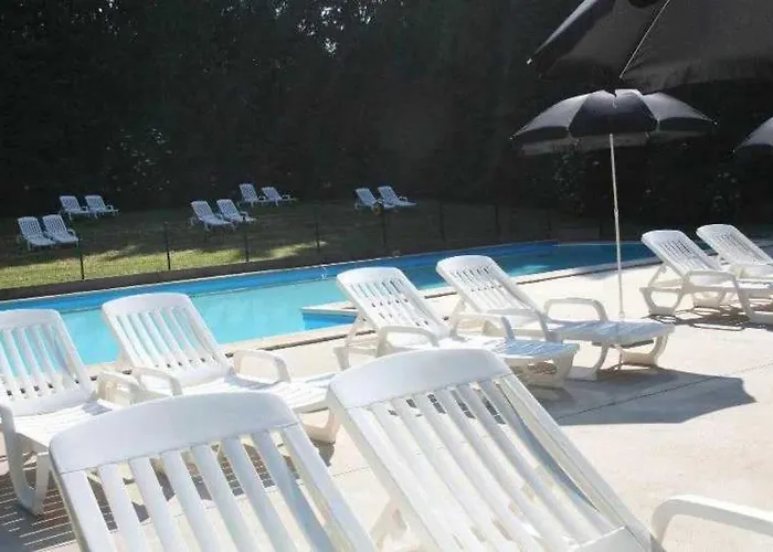 Campsite Zecamping 3 Etoiles Chiens Acceptes Animations Piscine Chauffee 3*