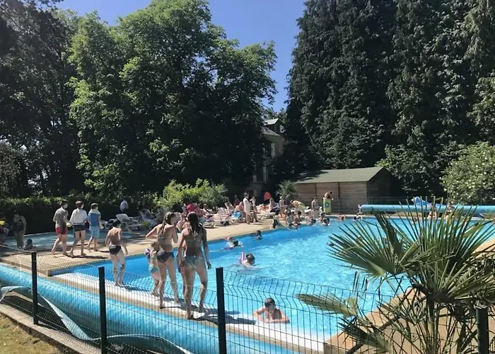 Zecamping 3 Etoiles Chiens Acceptes Animations Piscine Chauffee Campsite