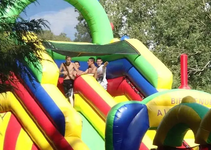 Zecamping 3 Etoiles Chiens Acceptes Animations Piscine Chauffee Campsite Grand-Laviers