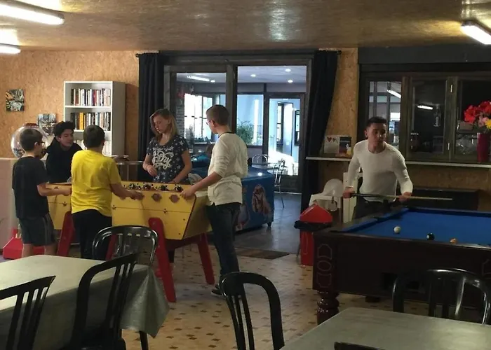 Zecamping 3 Etoiles Chiens Acceptes Animations Piscine Chauffee Campsite 3*